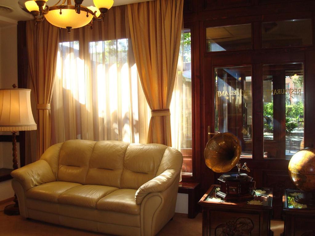 Hotel Ami Baile Felix Ngoại thất bức ảnh
